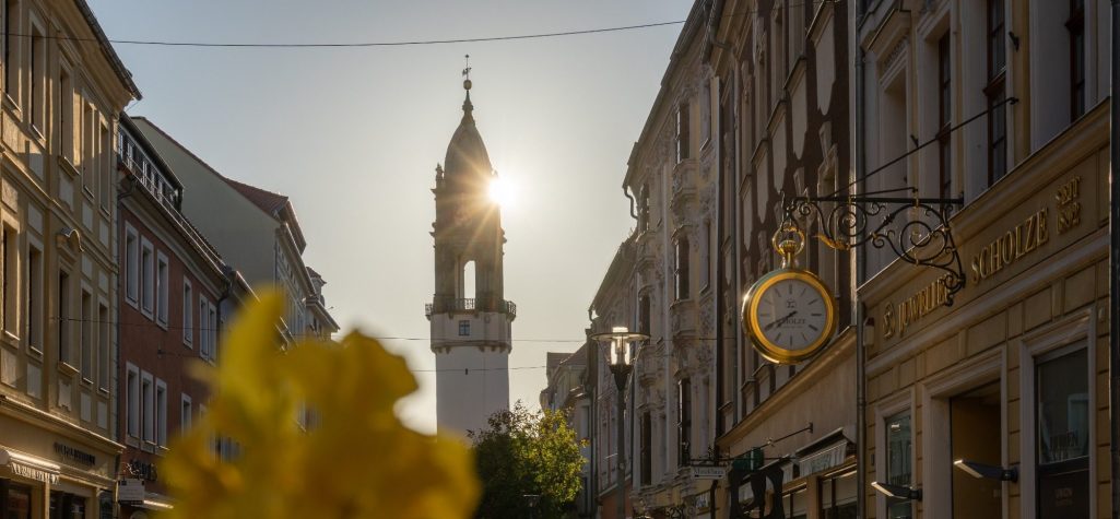 Reichenstrasse im Sommer - Sonntag früh